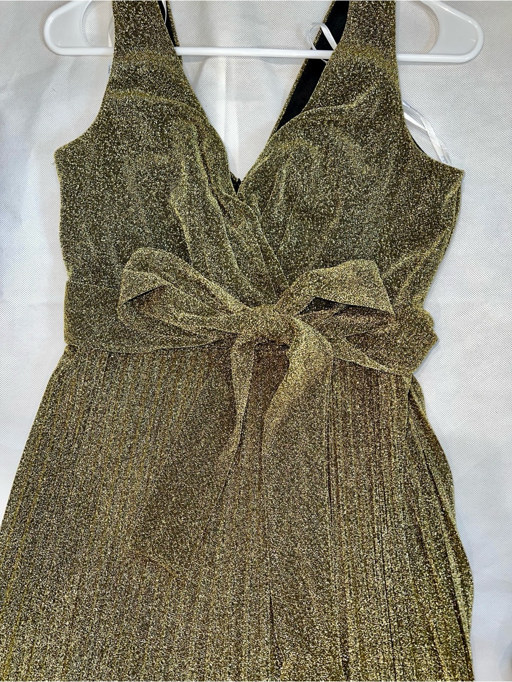Lulus Pleated Gold Shimmer Maxi Dress with Self Tie Size M - Picture 3 of 5